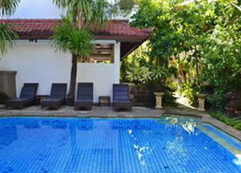 Flamboyan Hotel Kuta Lombok